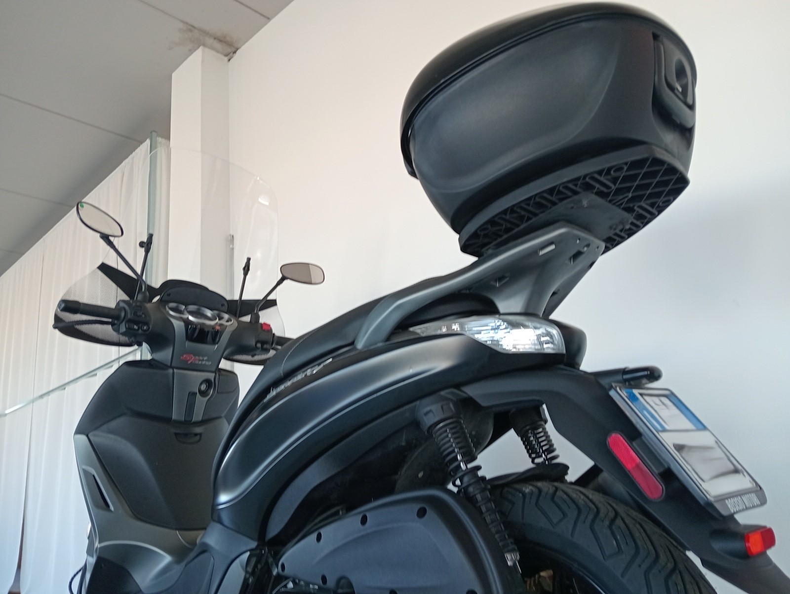 PIAGGIO BEVERLY 300 - immagine 4